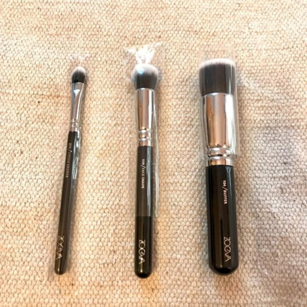 NWT Zoeva Brush (104 only!)